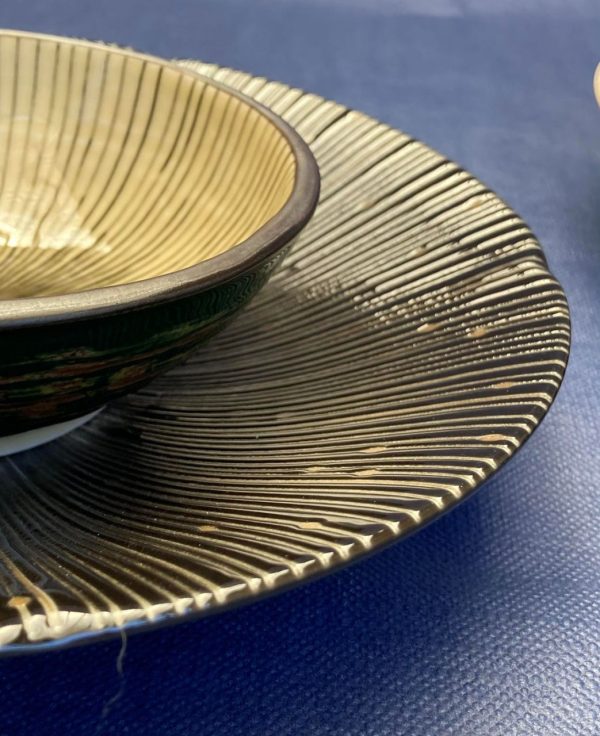 precious plate black